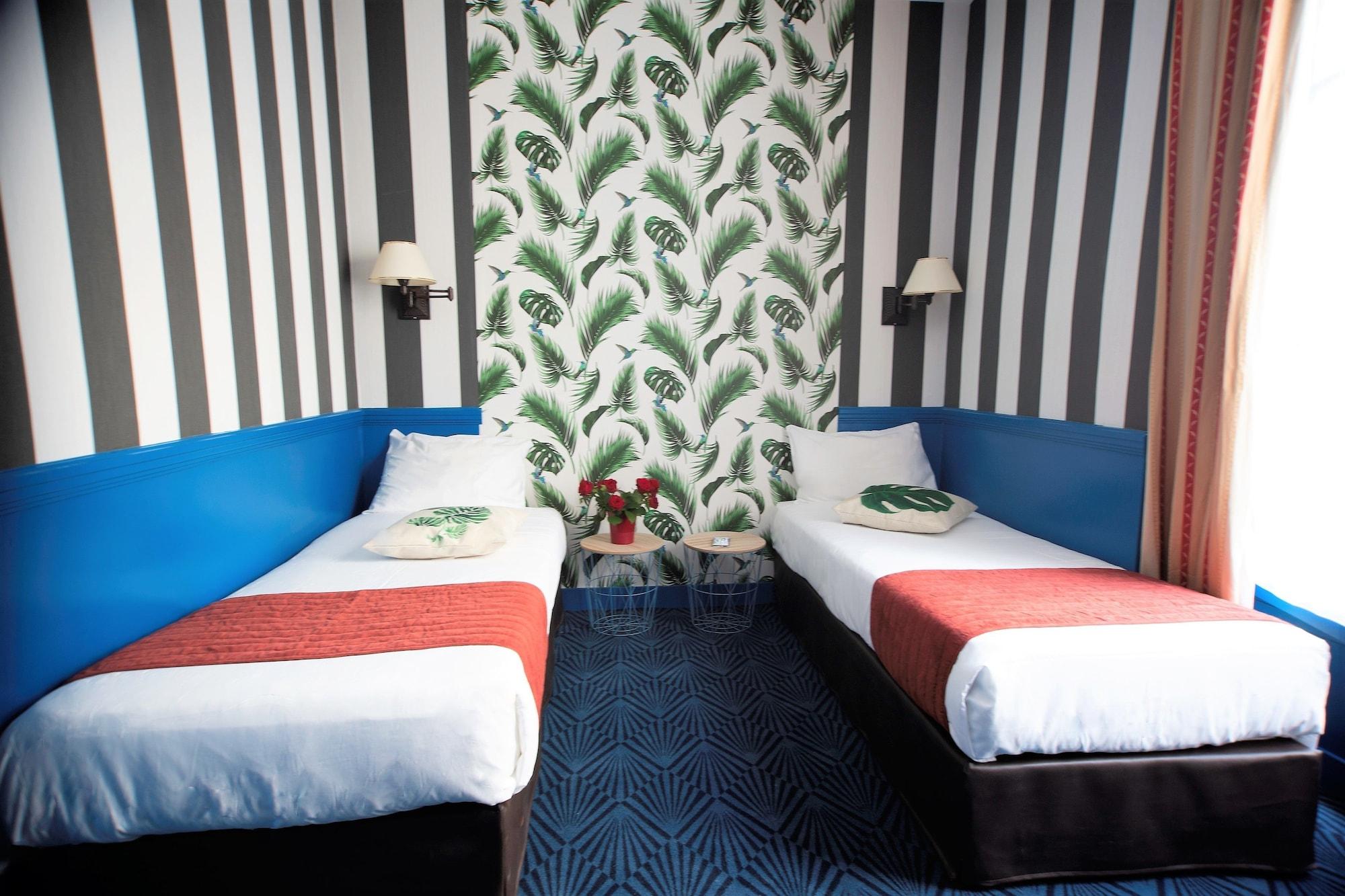 Hotel Du Theatre By Patrick Hayat Paris Luaran gambar