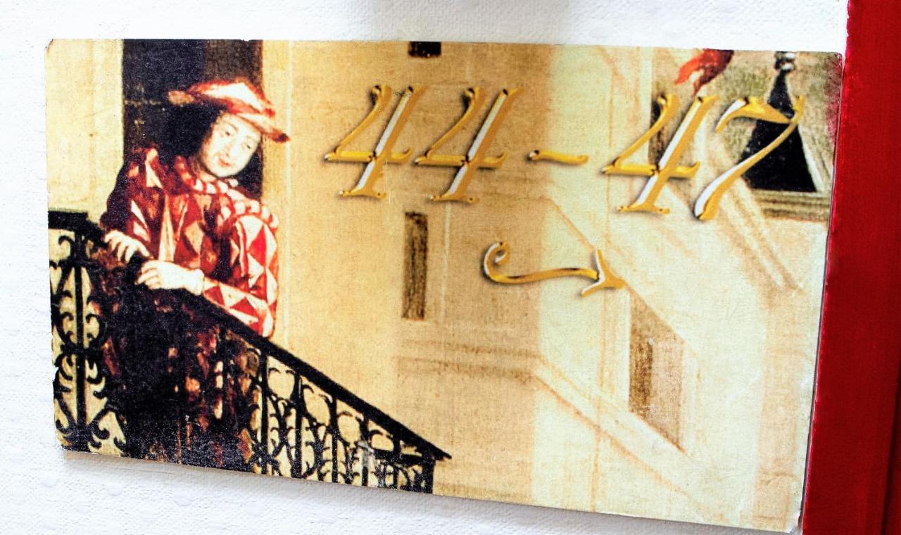 Hotel Du Theatre By Patrick Hayat Paris Luaran gambar